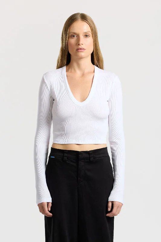Verona Crop U-Neck Shirt (Sale) Front Pockets Side Pockets Patch Pockets