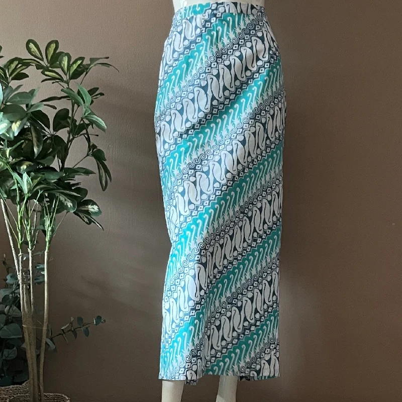 Modern Sarong Skirt - M asymmetrical skirt cut