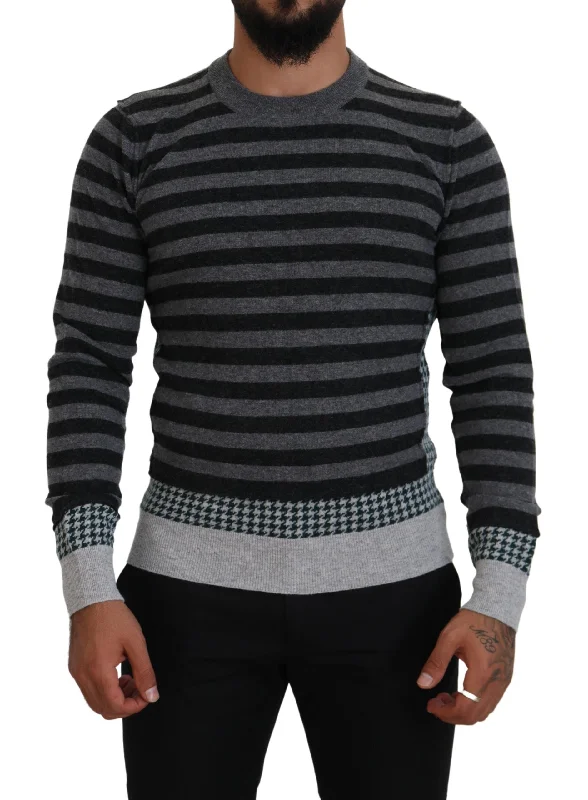 Elegant Striped Wool Crewneck Sweater Zippered Buttoned Snapped