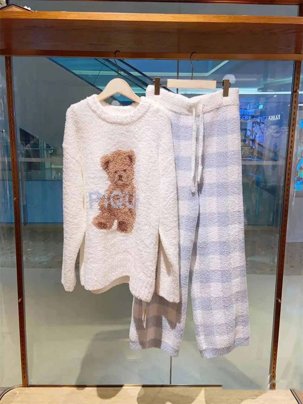 BEAR White set