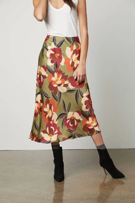 Kaiya Skirt In Hydrangea breathable skirt fabric