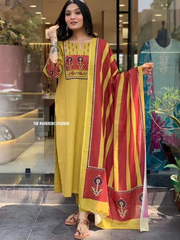 Yellow Trendy Designer Pant Suit With Digital Printed Work Wide-Legged Palazzos