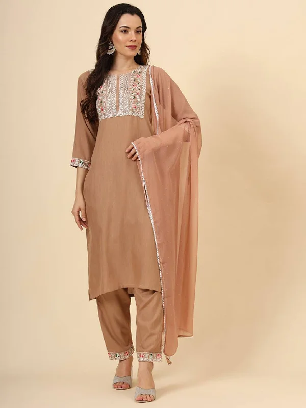 Peach Trendy Designer Readymade Pant Suit With Embroidery Work Trendy Printed Leggings Peach Trendy Designer Readymade Pant Suit With Embroidery Work Trendy Printed Leggings