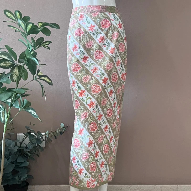 Modern Sarong Skirt - S button skirt front