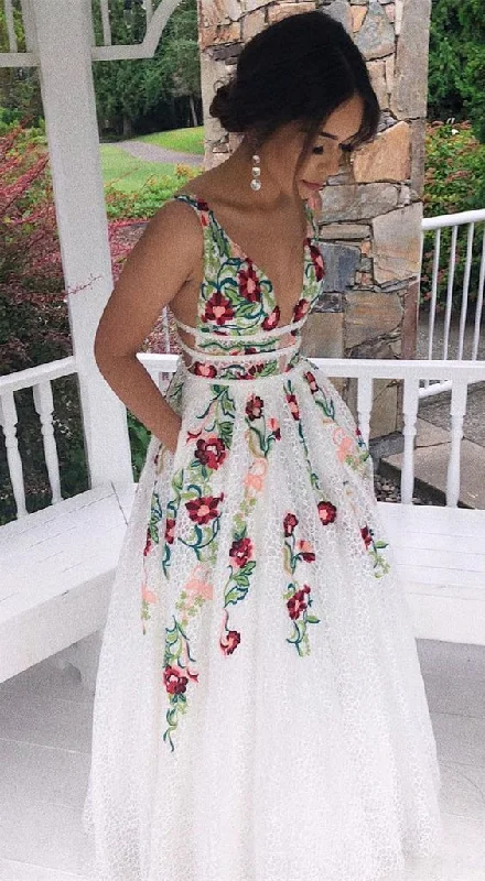 Princess V Neck Floral Embroidery Long White Prom Dress  cg6023