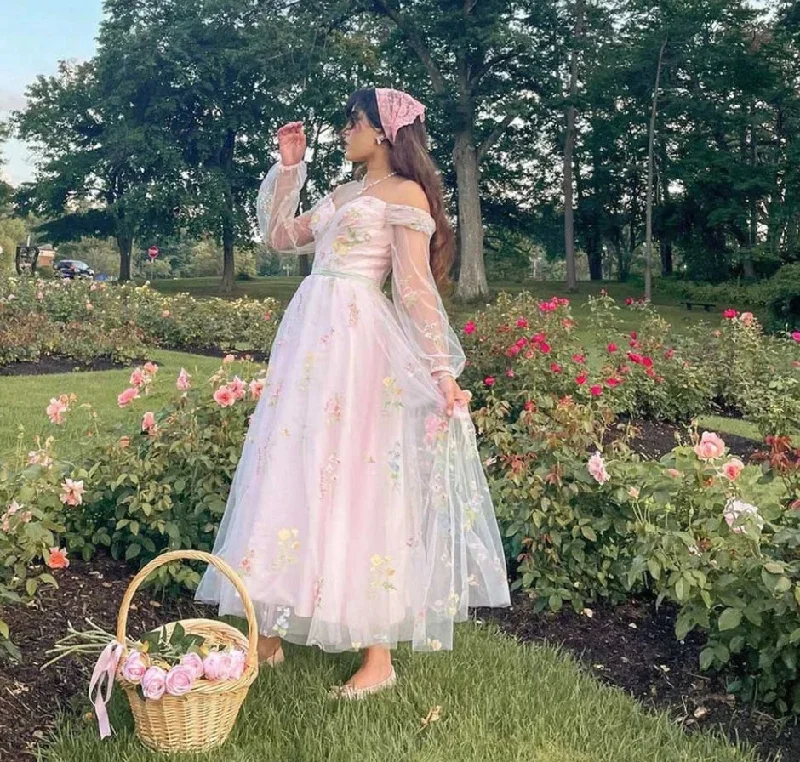 A-Line Prom Dresses Fairy Embroidery Off The Shoulder Long Sleeves Tulle Evening Dress Special Party Gown Summer A-Line Prom Dresses Fairy Embroidery Off The Shoulder Long Sleeves Tulle Evening Dress Special Party Gown Summer