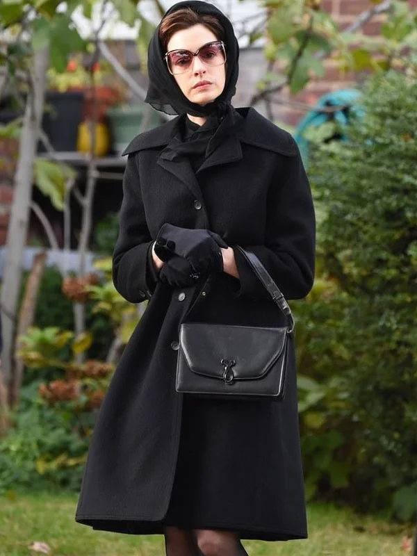 Armageddon Time 2022 Anne Hathaway Black Coat