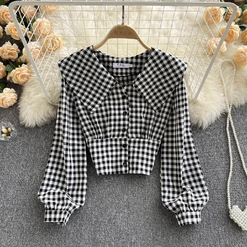 Cute plaid crop top    S212