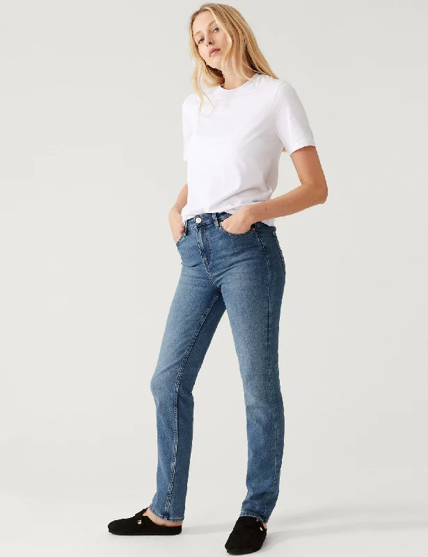 Sienna Straight Leg Jeans with Stretch