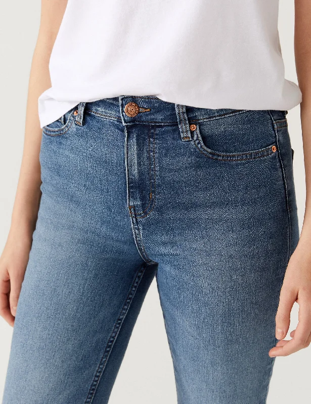 Sienna Straight Leg Jeans with Stretch