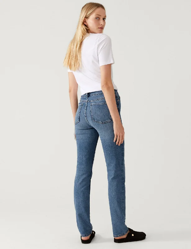 Sienna Straight Leg Jeans with Stretch