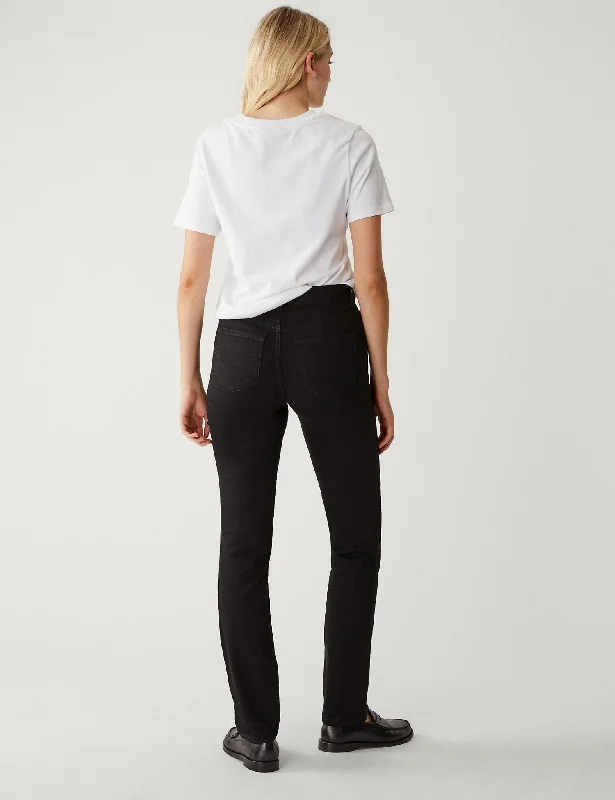 Sienna Straight Leg Jeans with Stretch