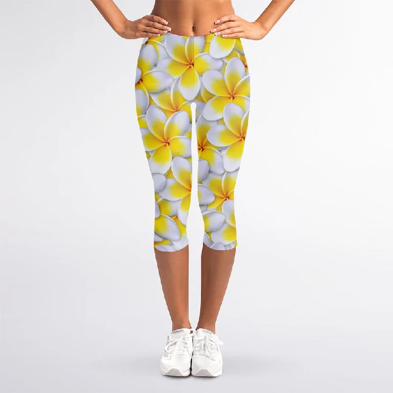 Frangipani Flower Print Women's Capri Leggings Comfortable Slip-On Compression Leggings Frangipani Flower Print Women's Capri Leggings Comfortable Slip-On Compression Leggings