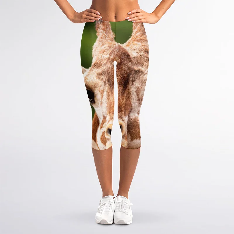 Funny Giraffe Print Women's Capri Leggings Elegant Velvet Leggings