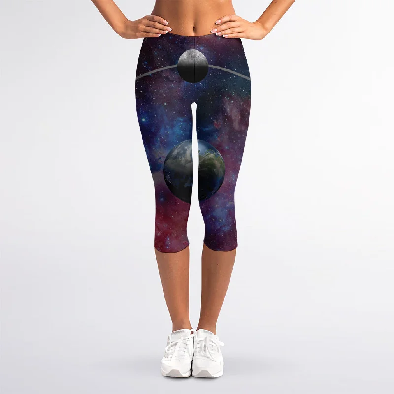 Galaxy Lunar Phase Print Women's Capri Leggings Comfortable Wide-Band Leggings
