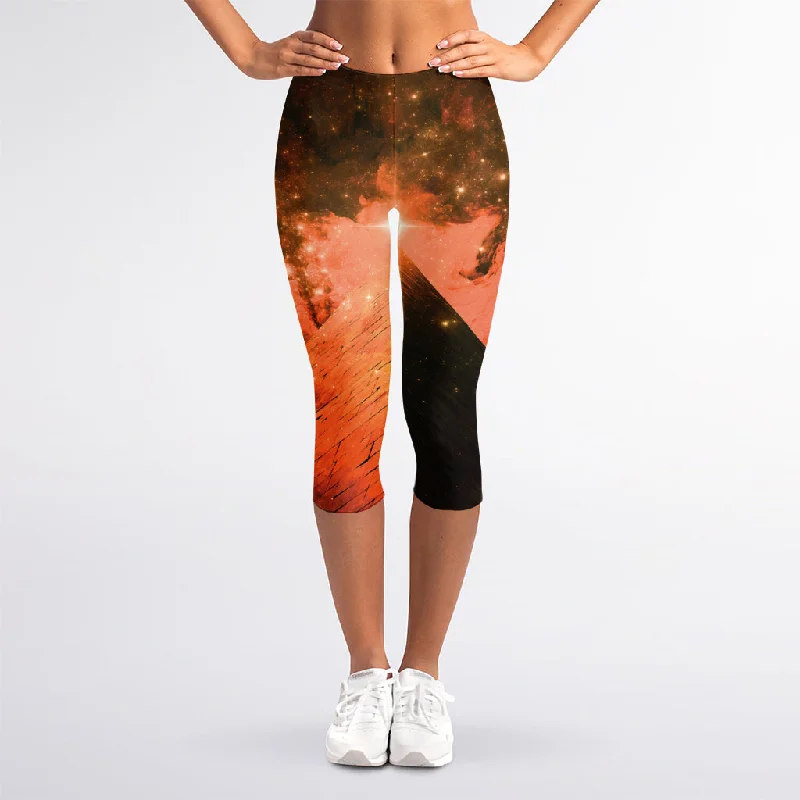Galaxy Pyramid Print Women's Capri Leggings Stylish Ultra Stretch Leggings
