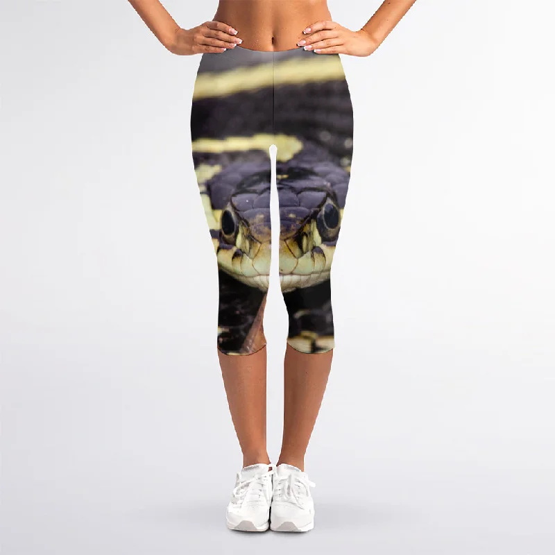 Garter Snake Print Women's Capri Leggings Stylish Side-Stripe Leggings